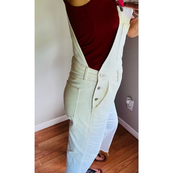 Abercrombie and Fitch Creamy White Wide Leg Denim Jean Overalls/Jumpsuit - Picture 4 of 17